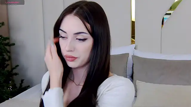 Betty Bridge online show from 3, 12, 2025