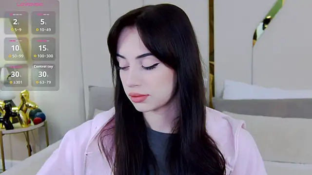 Betty Bridge online show from 9, 11, 2025