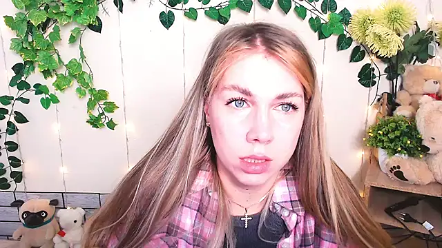 Sport Tall Doll online show from 23, 2, 2026