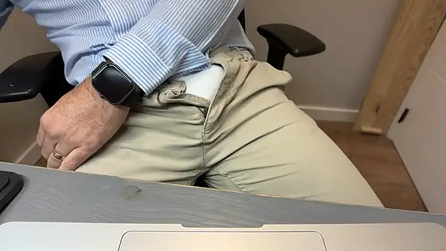 rickyi2023 online show from 10, 11, 2025