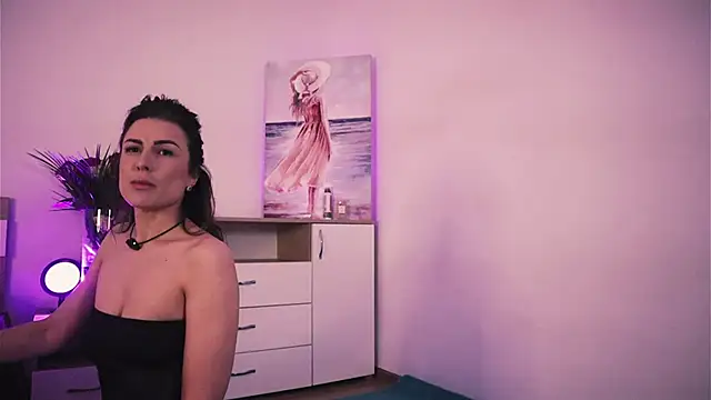 Misslullu online show from 22, 5, 2026