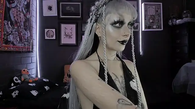 insania 9999  online show from 19, 12, 2025