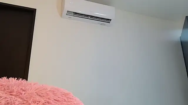Snapshot of celeste_sea chatting on 6, 5, 2026 celeste sea online show from 6, 5, 2026