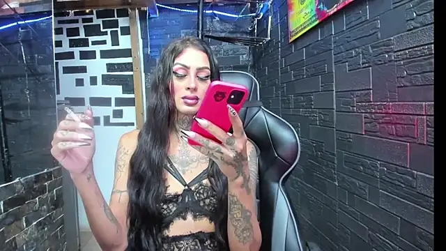 kissingdevil online show from 14, 11, 2025