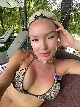 WhiteBunny online show from 11, 6, 2026