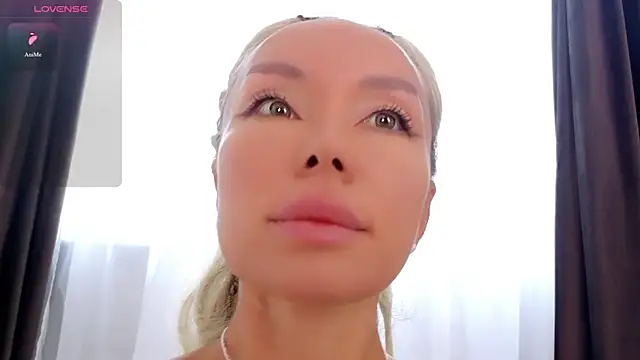 WhiteBunny online show from 30, 6, 2026
