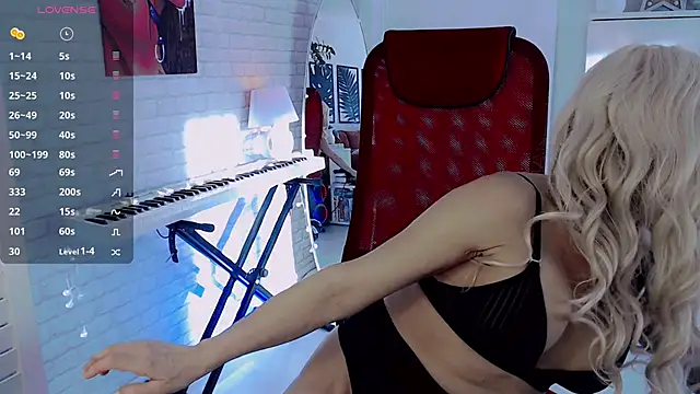 WhiteBunny online show from 22, 1, 2025