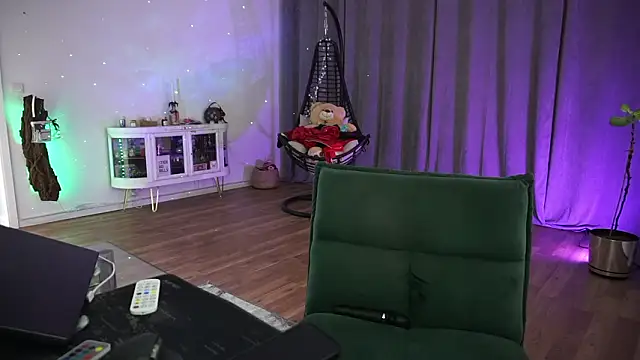 LaraPunkt online show from 20, 2, 2026