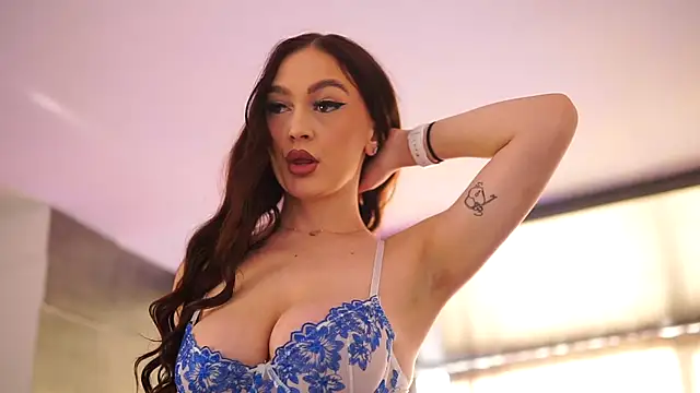 HotSkinnyX online show from 4, 12, 2025