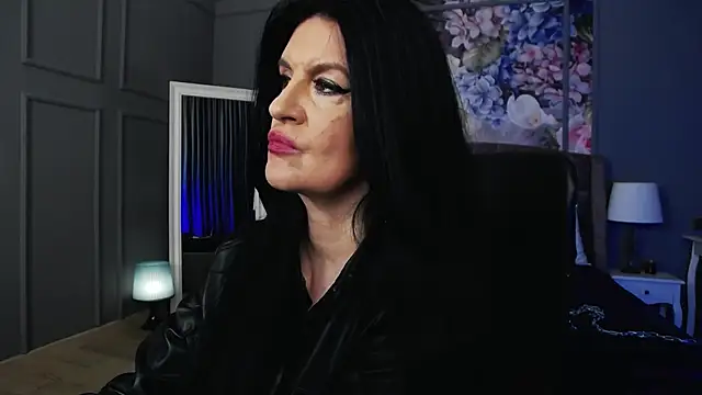 Snapshot of DomMelissaW chatting on 21, 12, 2025 DomMelissaW online show from 21, 12, 2025