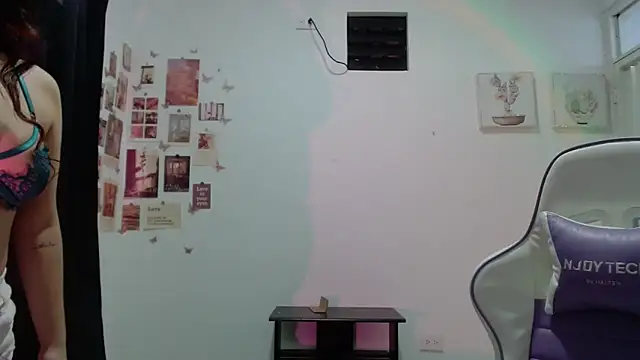 InocentHeaven1 online show from 25, 2, 2026