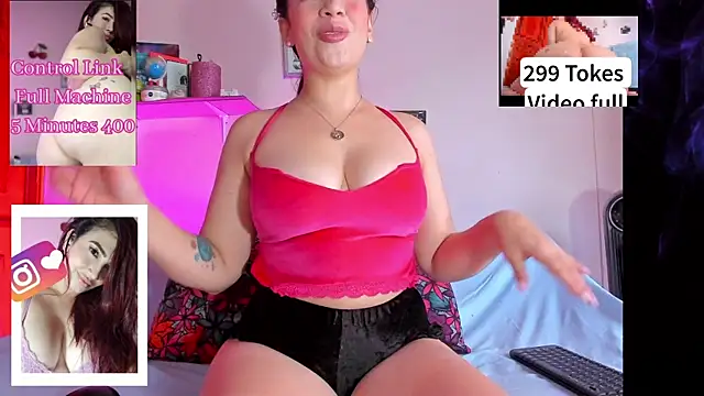 Nicole x online show from 2, 3, 2025