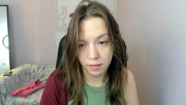 Snapshot of Persephoni chatting on 9, 6, 2026 Persephoni online show from 9, 6, 2026