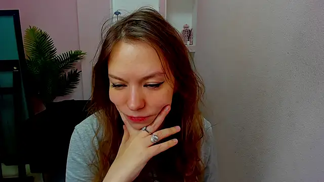 Persephoni online show from 5, 12, 2025