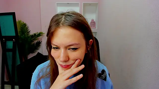 Persephoni online show from 10, 10, 2025