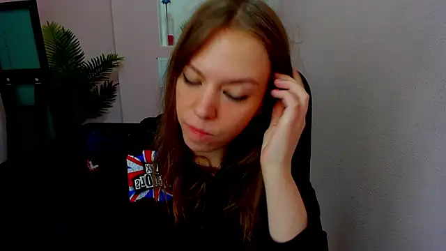 Persephoni online show from 3, 11, 2025