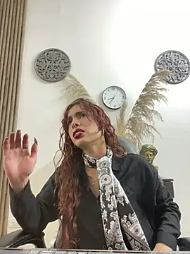 LiaVillalobos online show from 21, 4, 2026