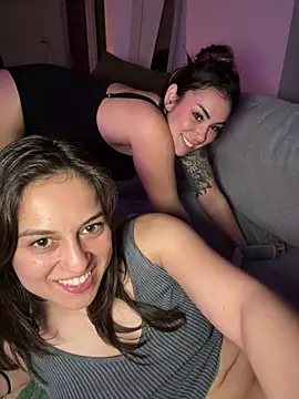 LeaGambit   online show from 7, 2, 2025