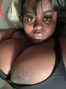 Snapshot of sharik-browns chatting on 4, 7, 2026 sharik-browns online show from 4, 7, 2026