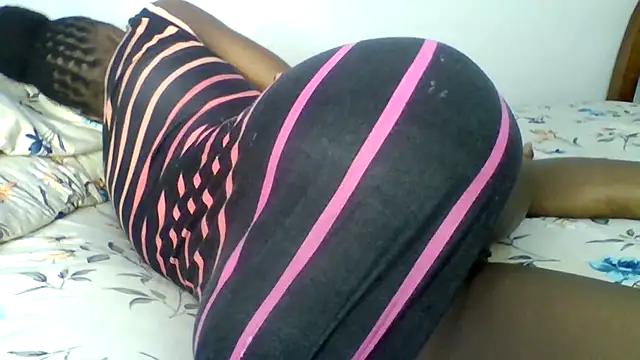 Snapshot of sweet_sassy_ chatting on 25, 4, 2026 sweet sassy online show from 25, 4, 2026