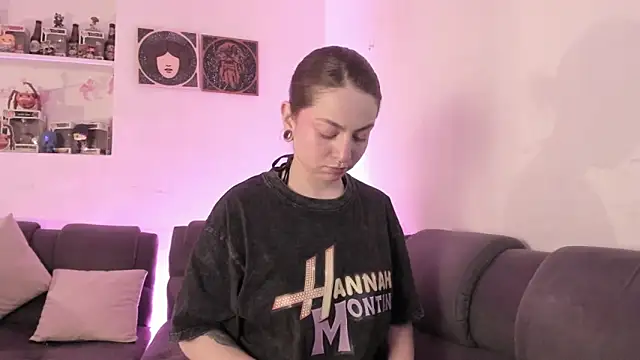 Agathaks online show from 2, 4, 2026