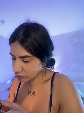 clarachanelricek online show from 8, 9, 2025