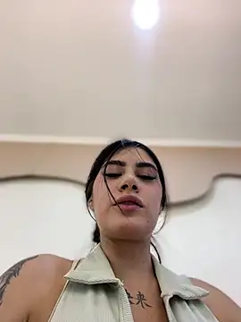 clarachanelricek online show from 18, 2, 2025