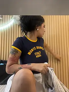 clarachanelricek online show from 18, 12, 2025