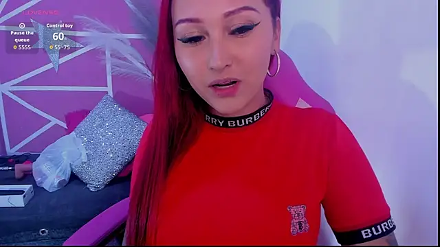 Snapshot of lucy_beatifull chatting on 31, 5, 2026 lucy beatifull online show from 31, 5, 2026
