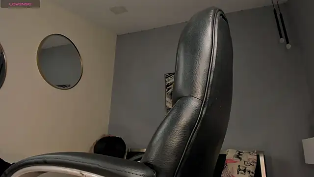 SophieBarnett online show from 21, 12, 2025