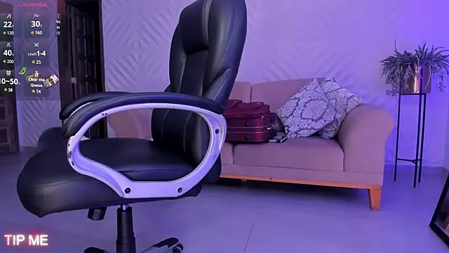 SophieBarnett online show from 17, 4, 2026