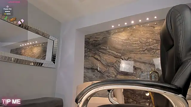 SophieBarnett online show from 17, 11, 2025