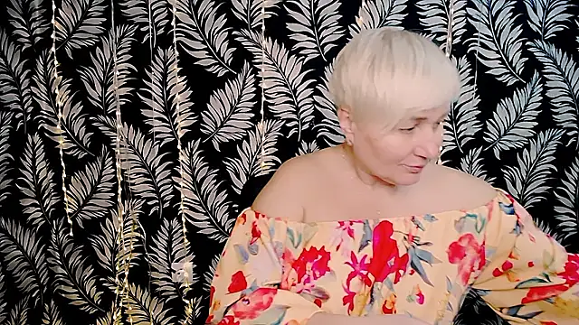 Olivia playful online show from 2, 2, 2026