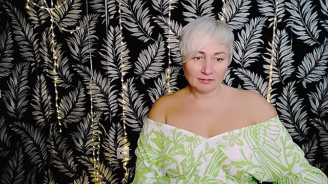 Olivia playful online show from 3, 11, 2025