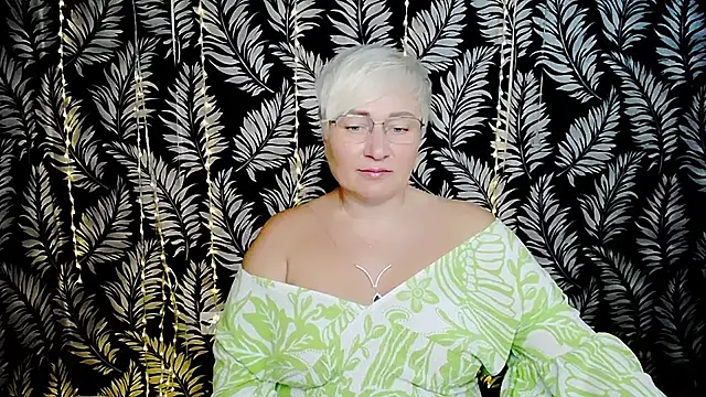 Snapshot of Olivia_playful chatting on 28, 6, 2026 Olivia playful online show from 28, 6, 2026