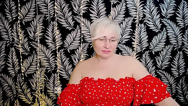 Olivia playful online show from 16, 3, 2026