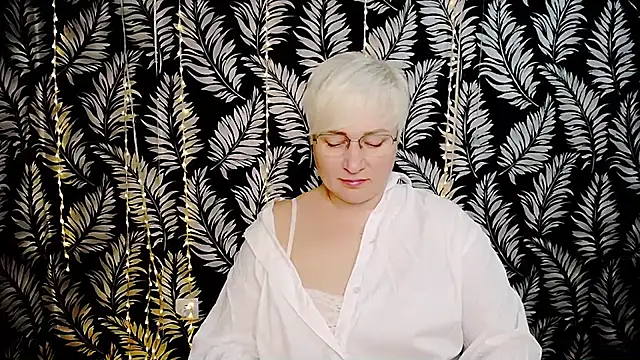 Olivia playful online show from 9, 5, 2026