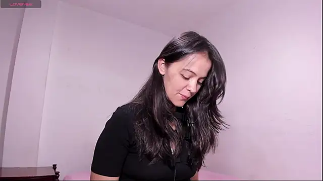 sarasweet 4 online show from 17, 1, 2026