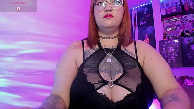 Snapshot of _Ali_Brinck_ chatting on 3, 5, 2026 Ali Brinck online show from 3, 5, 2026