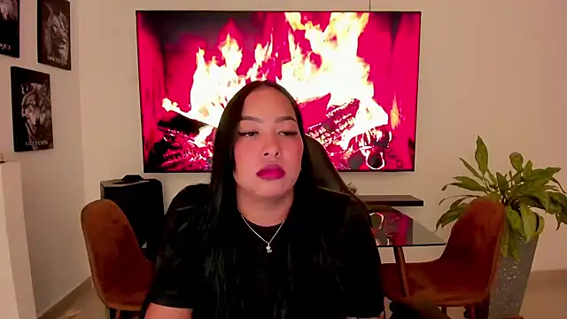 brunetenikole02 online show from 18, 10, 2025