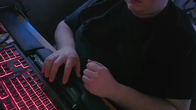 Smallcock22 online show from 25, 3, 2026