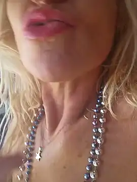 sexynini83 online show from 14, 2, 2025