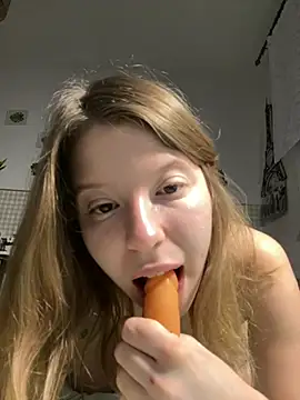 kimczii online show from 9, 4, 2026