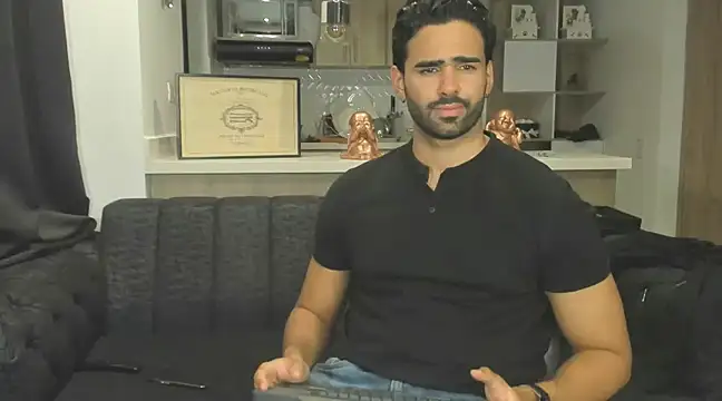 BradleySmithx online show from 3, 3, 2025