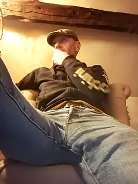 eddouxxx78 online show from 15, 4, 2026