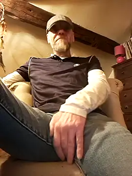 Snapshot of eddouxxx78 chatting on 24, 4, 2026 eddouxxx78 online show from 24, 4, 2026