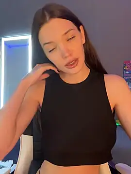 julia fly online show from 1, 2, 2025