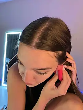 Snapshot of julia_fly chatting on 6, 6, 2026 julia fly online show from 6, 6, 2026