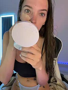 Snapshot of julia_fly chatting on 21, 5, 2026 julia fly online show from 21, 5, 2026