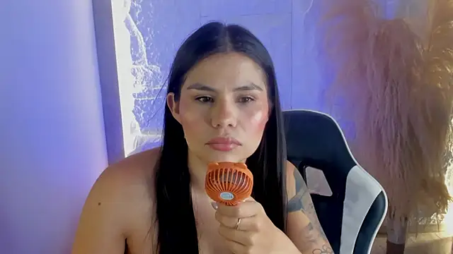 dominique25  online show from 14, 5, 2026